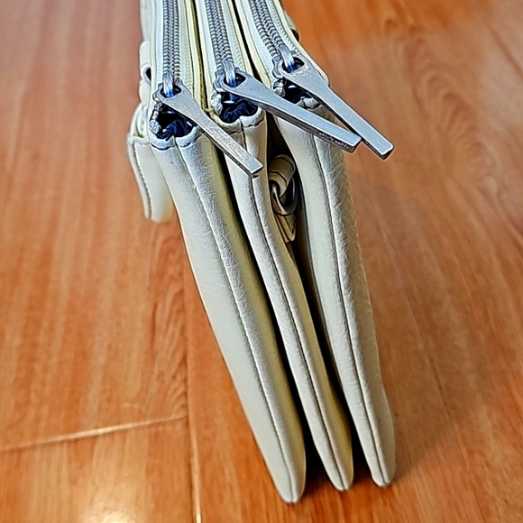 Matt and Nat Large Triplet Crossbody - Picture 6 of 8